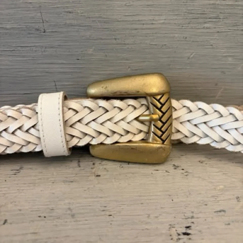 Vintage Chic Braided‎ White Leather Gold Buckle Belt Medium Good Condition